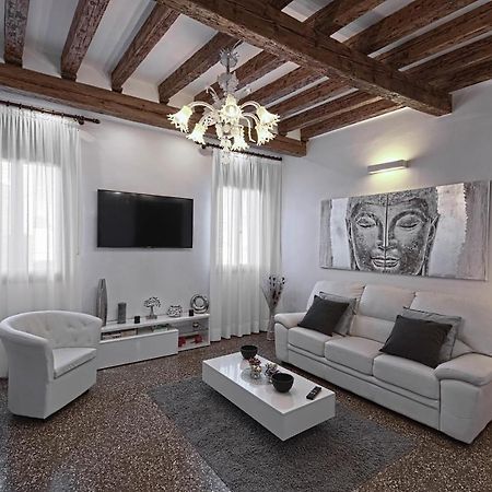 Ca' Alessandro Apartment เวนิส ภายนอก รูปภาพ
